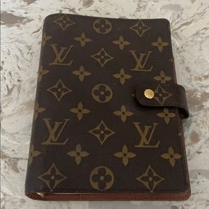 Louis Vuitton agenda